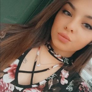 Meet your Posher, Melissa